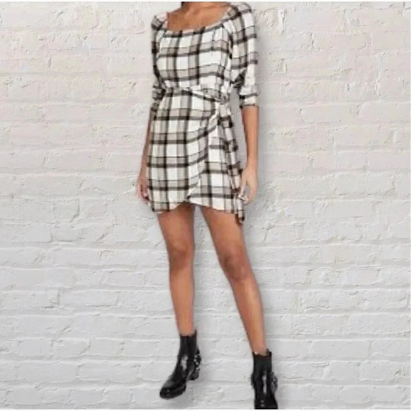 NWT Rahi Plaid Tie Waist Square Neck Dress Size Small Retails $128 - Picture 1 of 8